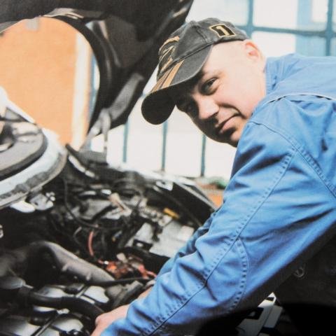 Wlazło Krzysztof - mechanik pojazdów samochodowych